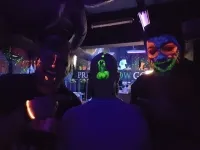 Neon Mini Golf